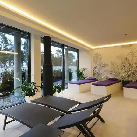 Apartment Garden *